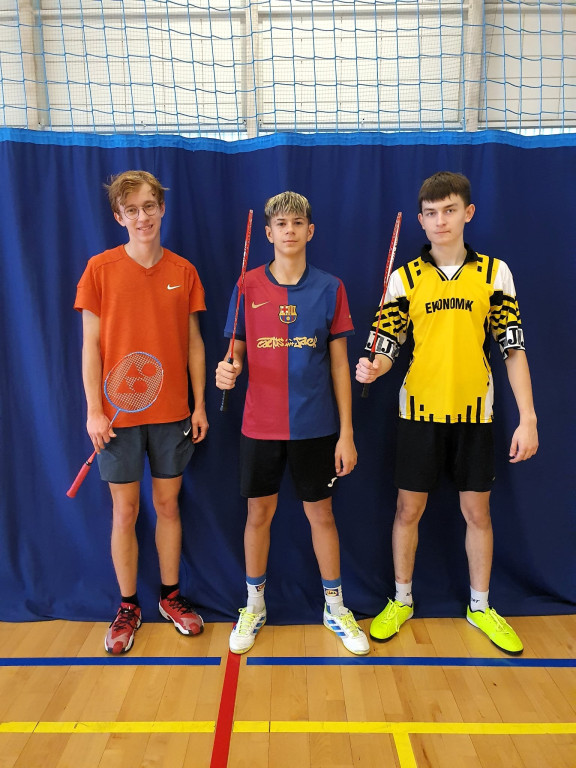 Powiat tarnogórski. Sempa i Radzionków górą