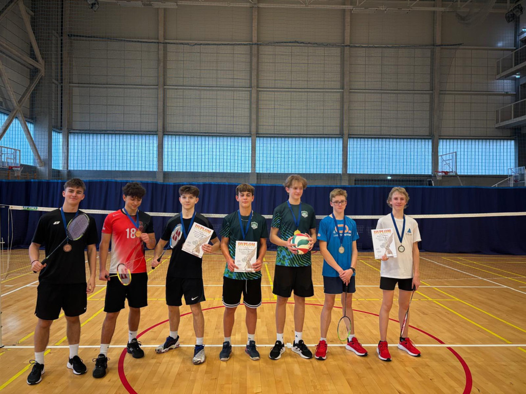 Powiat tarnogórski. Sempa i Radzionków górą