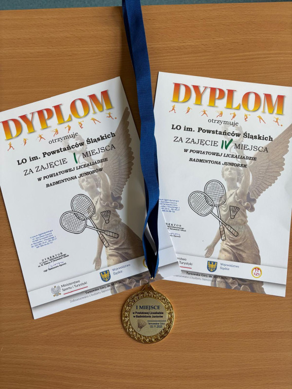 Powiat tarnogórski. Sempa i Radzionków górą