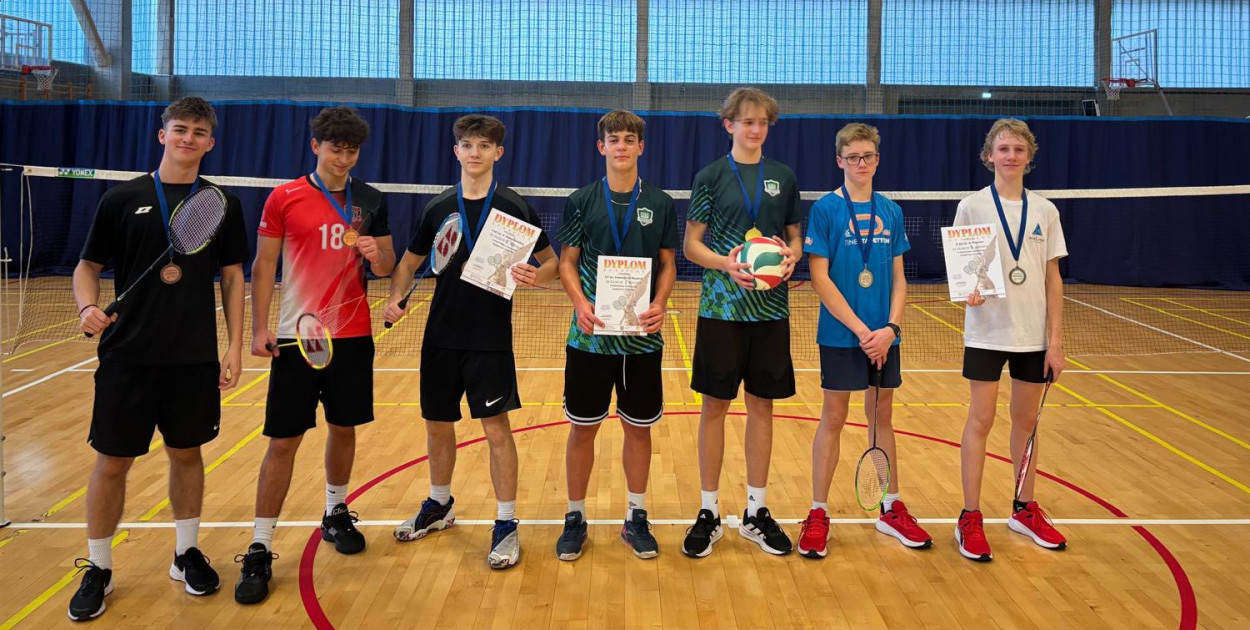 Powiat tarnogórski. Sempa i Radzionków górą