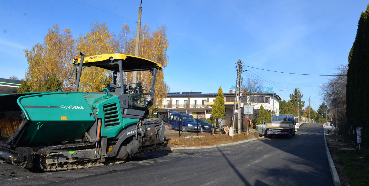 Tarnowskie Góry. Rozbudowa dróg, asfalt już jest