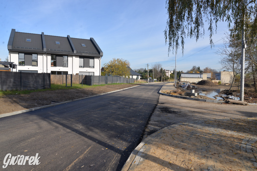 Tarnowskie Góry. Rozbudowa dróg, asfalt już jest