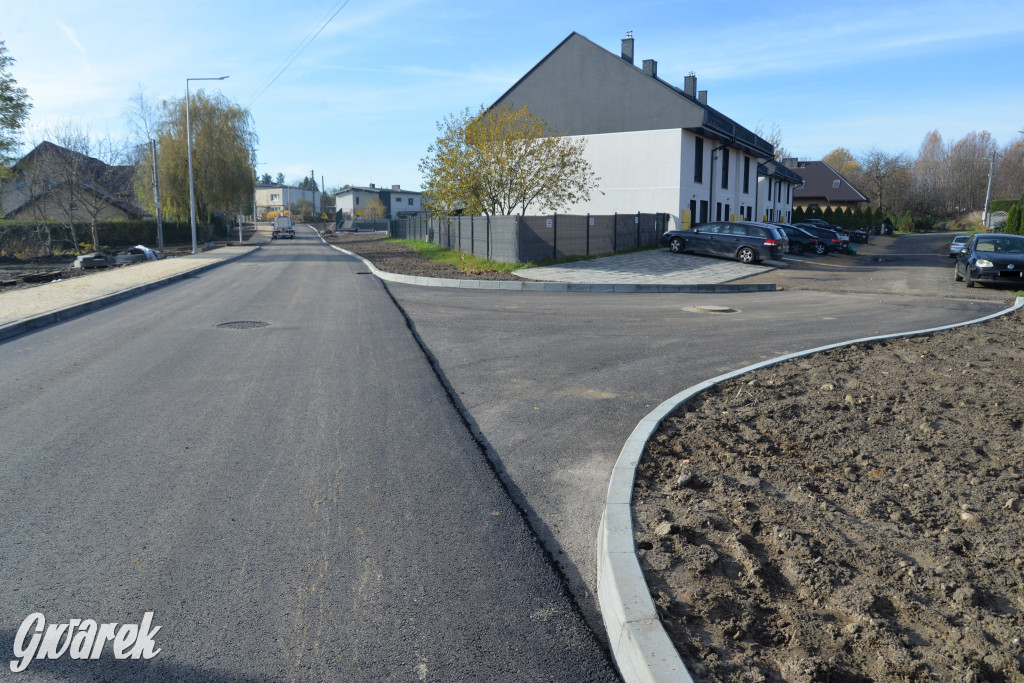 Tarnowskie Góry. Rozbudowa dróg, asfalt już jest