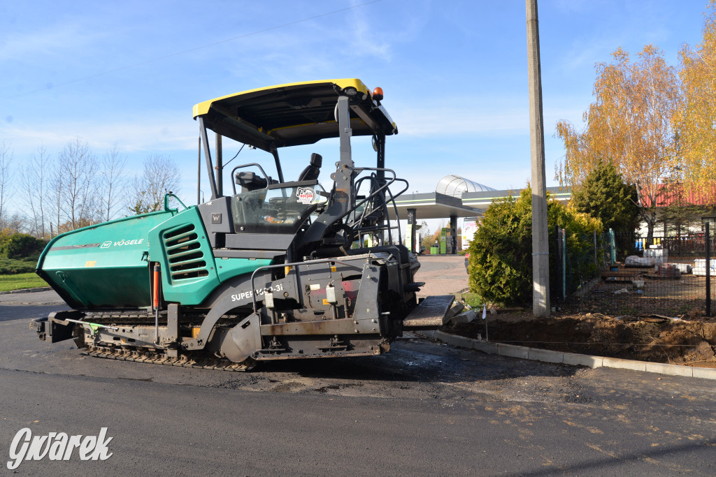 Tarnowskie Góry. Rozbudowa dróg, asfalt już jest