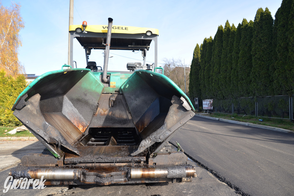 Tarnowskie Góry. Rozbudowa dróg, asfalt już jest