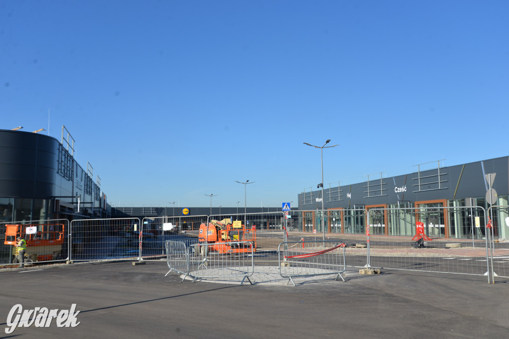 Tarnowskie Góry. Centrum handlowe S1 prawie gotowe