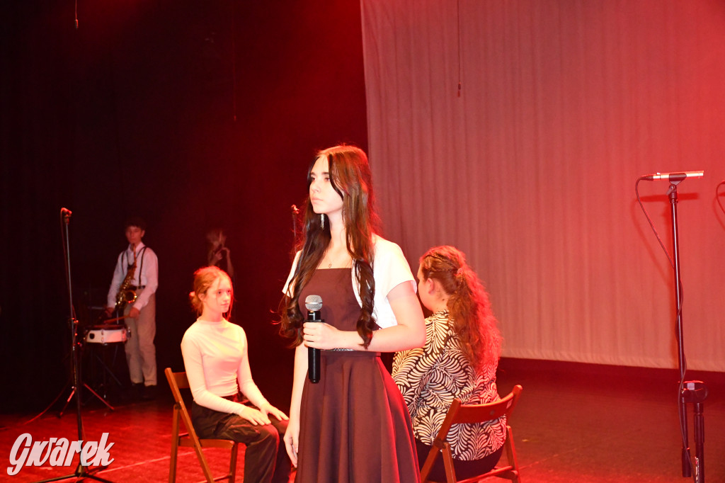 Ekonomik na scenie TCK, czyli konkurs pieśni