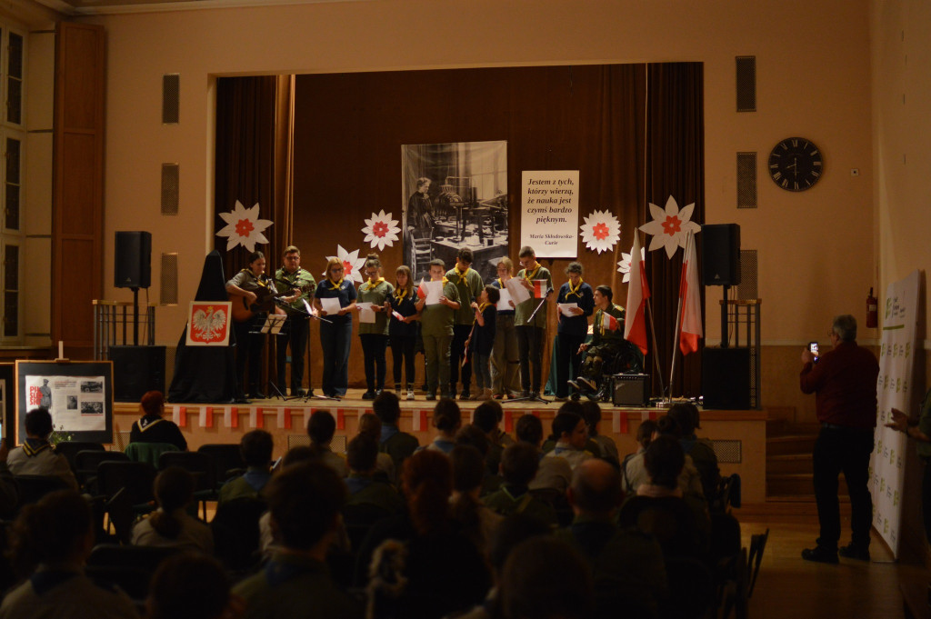 Tarnowskie Góry. Harcerskie śpiewanie