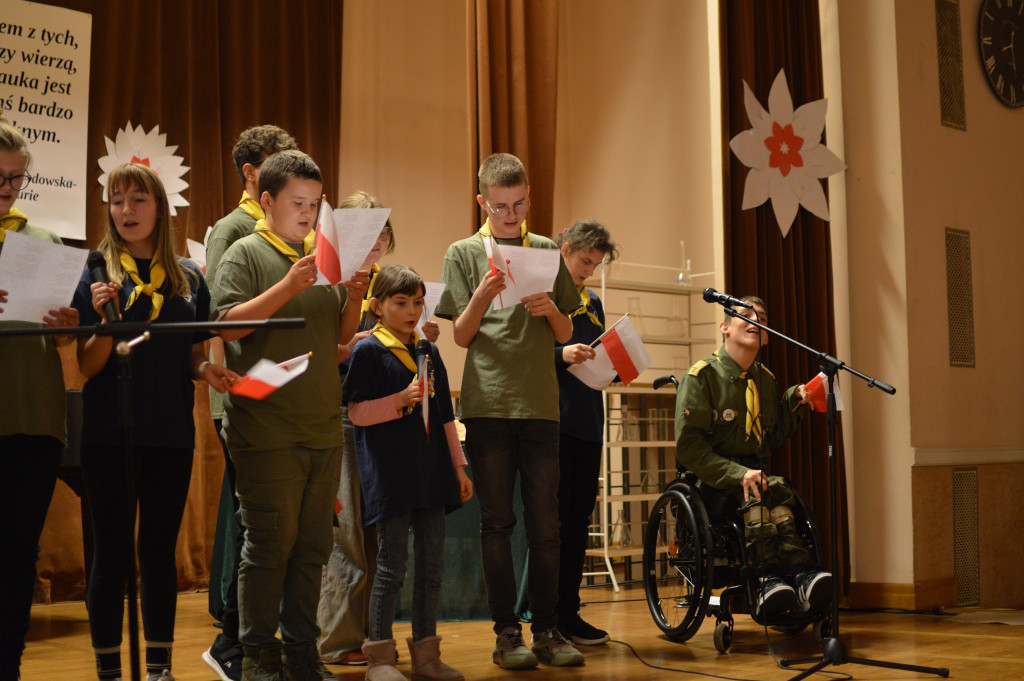 Tarnowskie Góry. Harcerskie śpiewanie