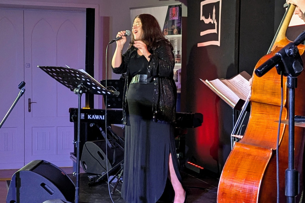 Nakło Śląskie. Złota era swingu  w pałacu