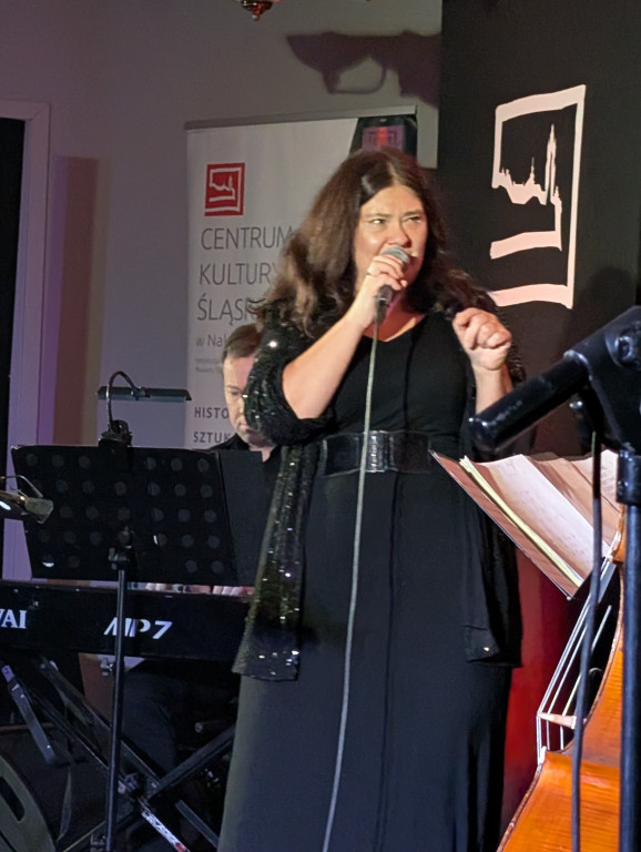 Nakło Śląskie. Złota era swingu  w pałacu