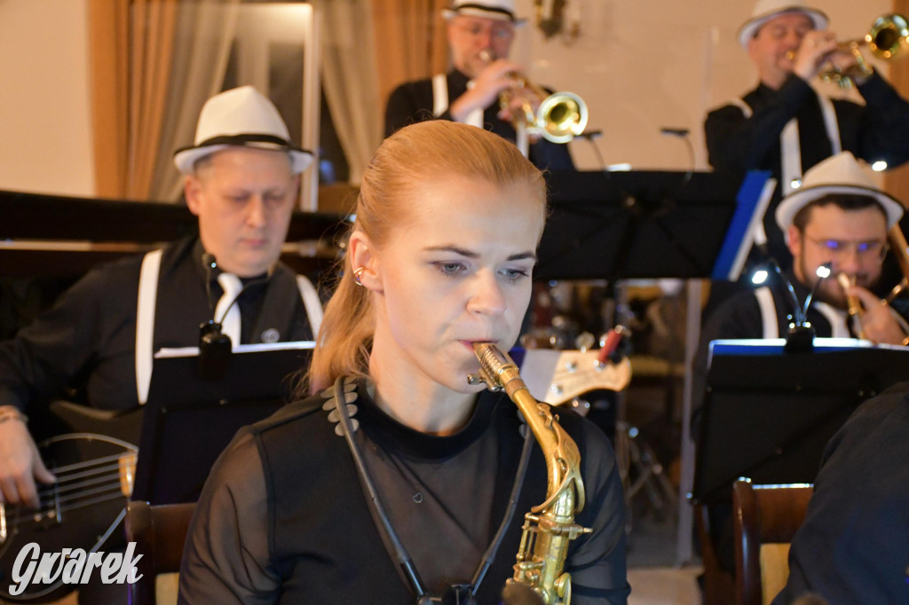 Tarnowskie Góry. Potańcówka w stylu dwudziestolecia