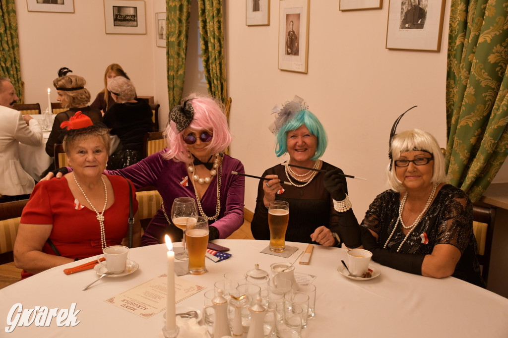 Tarnowskie Góry. Potańcówka w stylu dwudziestolecia