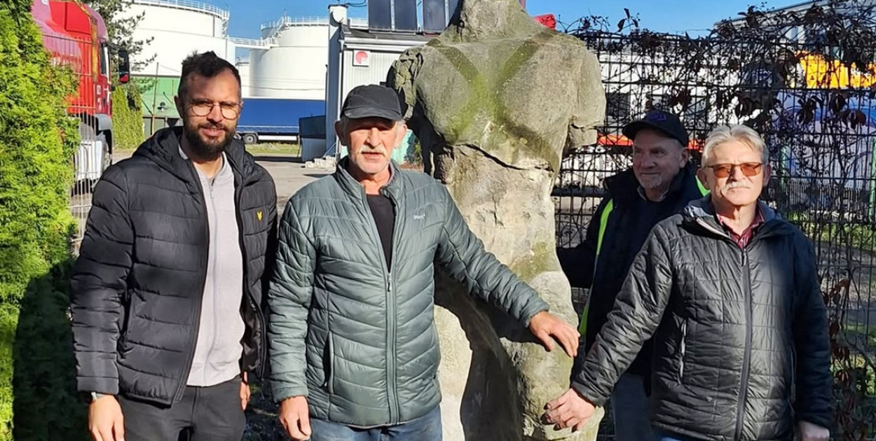 Rzeźba górnika trafiła do Radzionkowa