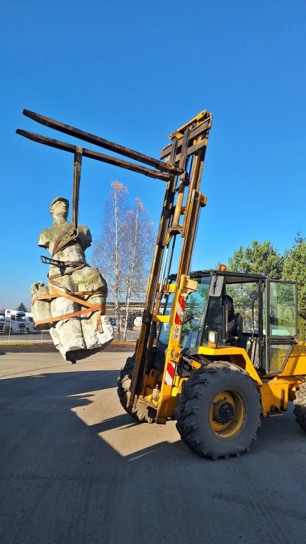 Rzeźba górnika trafiła do Radzionkowa