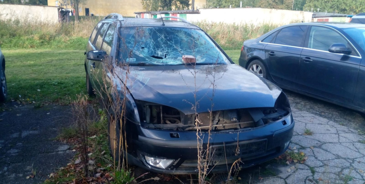 Piekary Śląskie. Usuwają wraki z miasta