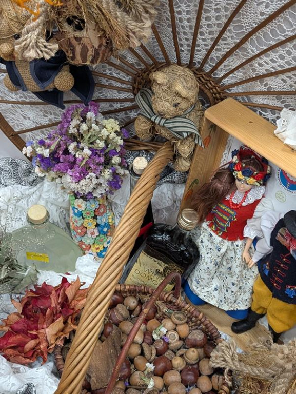 Nowe Chechło na czele, za nim Ossianie i Ziomale