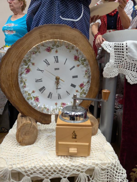 Nowe Chechło na czele, za nim Ossianie i Ziomale