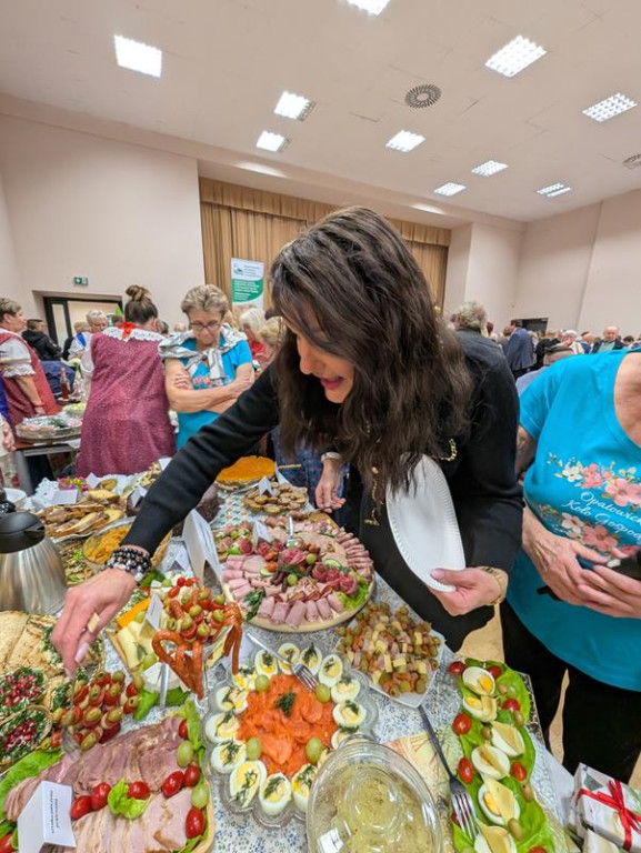 Nowe Chechło na czele, za nim Ossianie i Ziomale