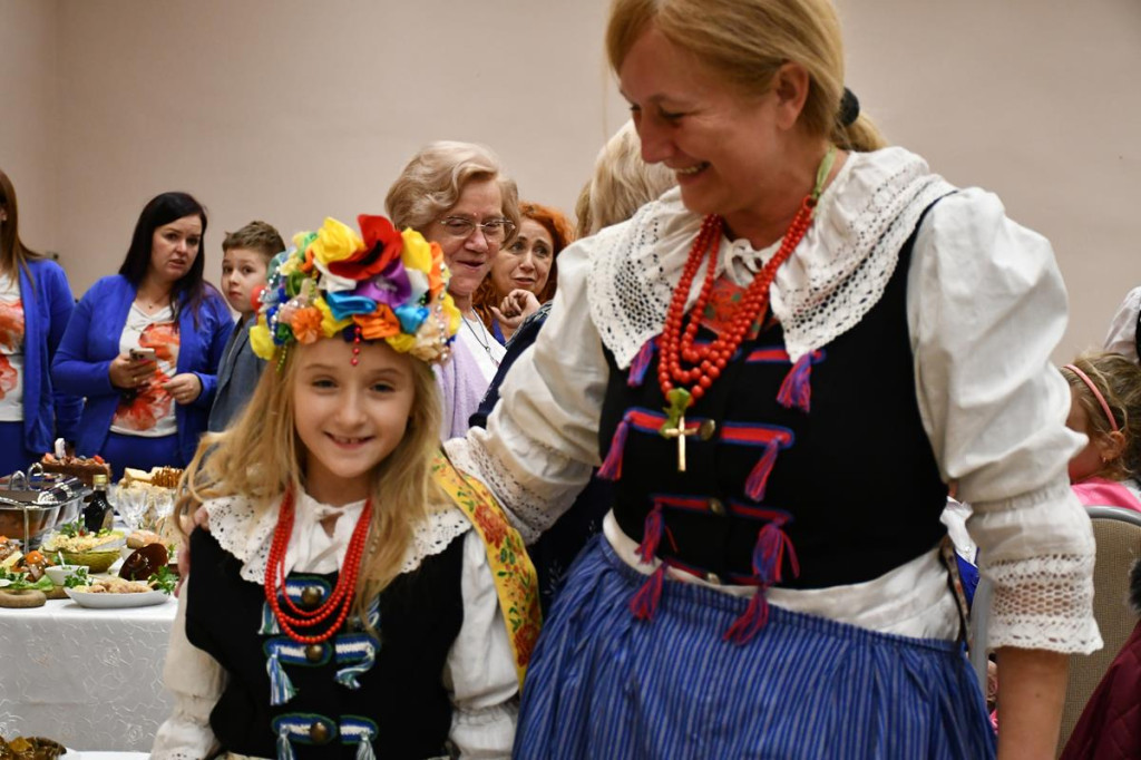 Nowe Chechło na czele, za nim Ossianie i Ziomale