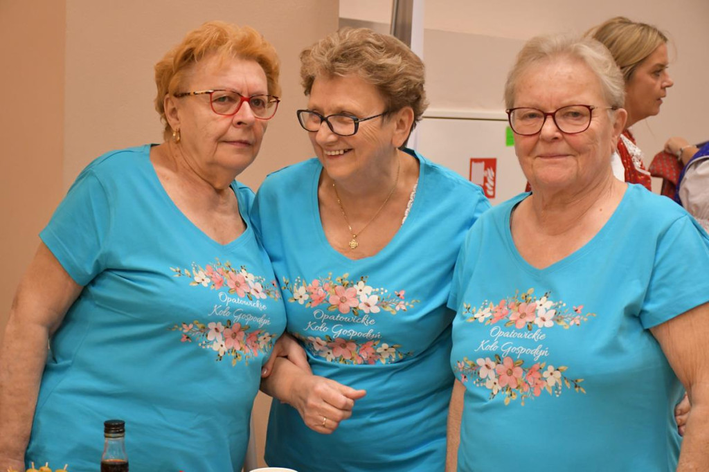 Nowe Chechło na czele, za nim Ossianie i Ziomale