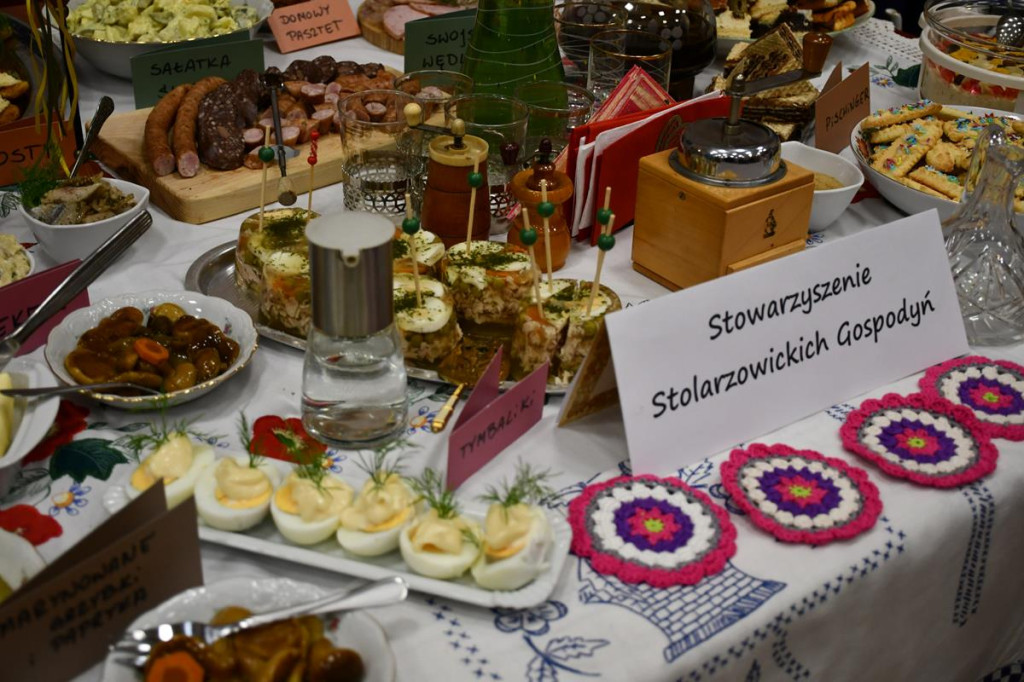 Nowe Chechło na czele, za nim Ossianie i Ziomale