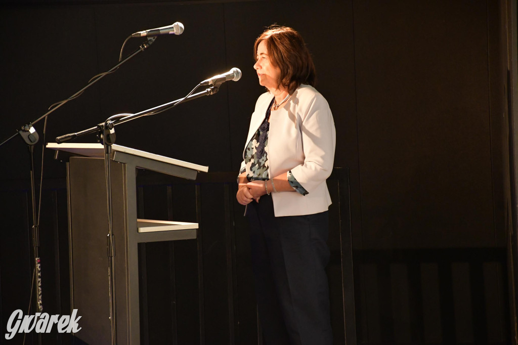 Uczniowie i studenci otrzymali stypendia powiatu