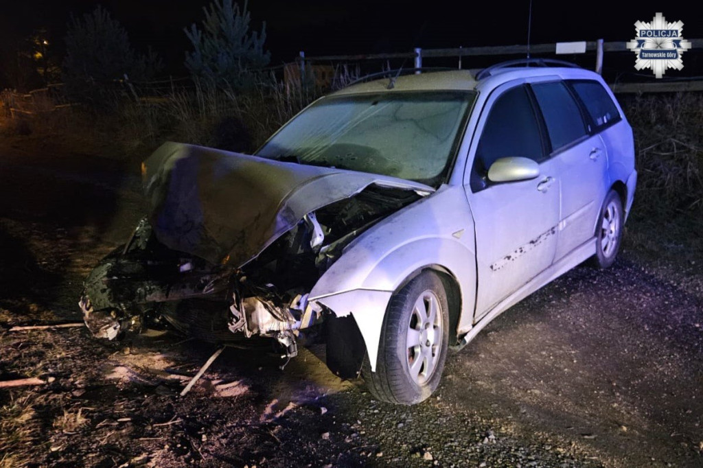Powiat tarnogórski. Wjechał w forda, był pijany