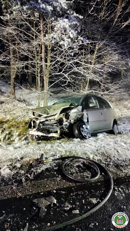 Czołowe zderzenie na DK 11. Droga była zablokowana