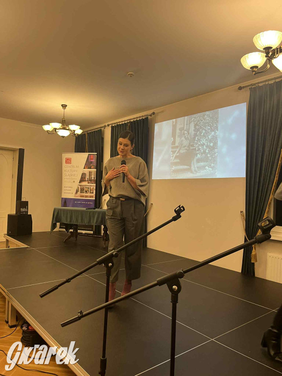 Elegancka i zdyscyplinowana niania hrabiego Karola