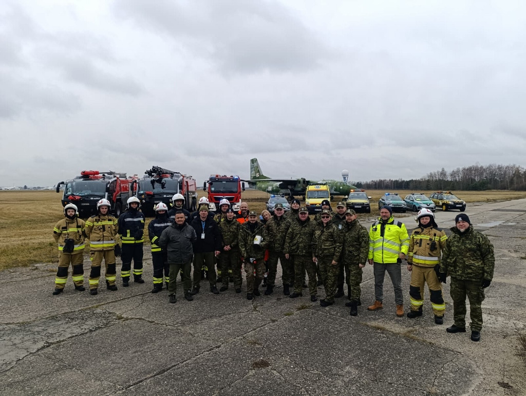 Lotnisko Pyrzowice. Awaryjne lądowanie samolotu