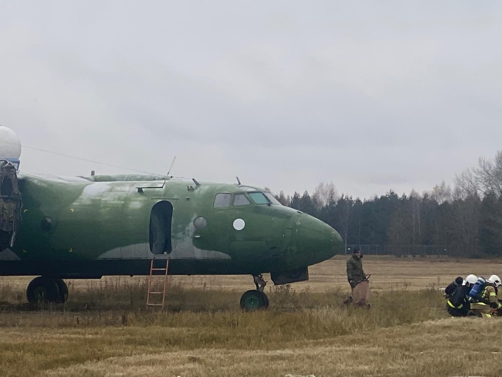 Lotnisko Pyrzowice. Awaryjne lądowanie samolotu
