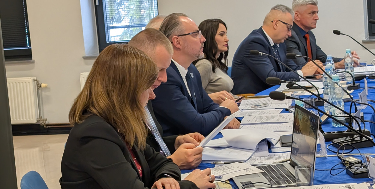 Rada pod ścianą. Kolejne miliony dla szpitala