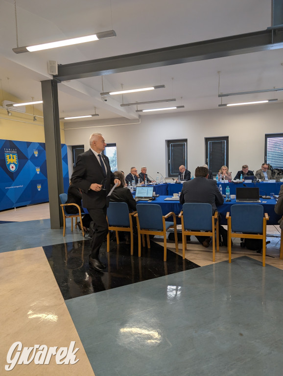 Rada pod ścianą. Kolejne miliony dla szpitala