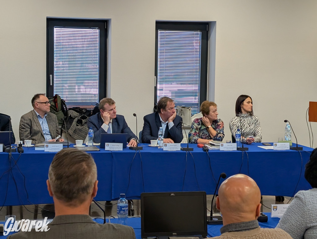 Rada pod ścianą. Kolejne miliony dla szpitala