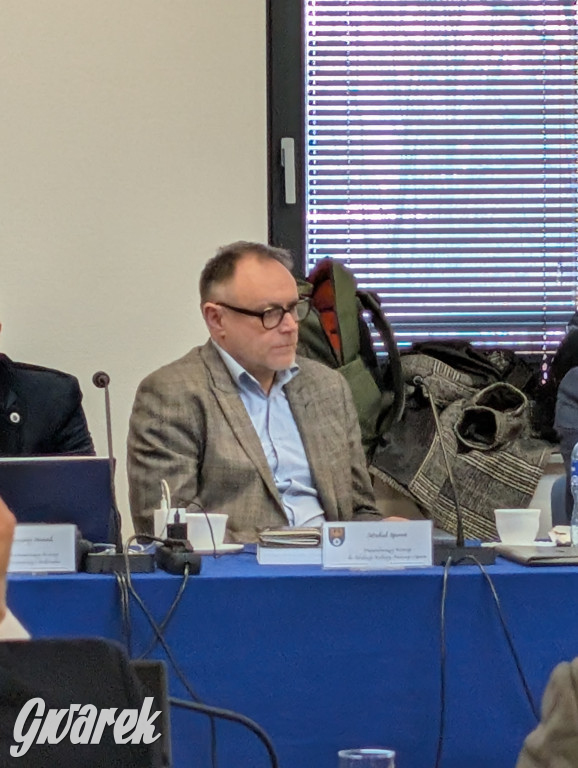 Rada pod ścianą. Kolejne miliony dla szpitala