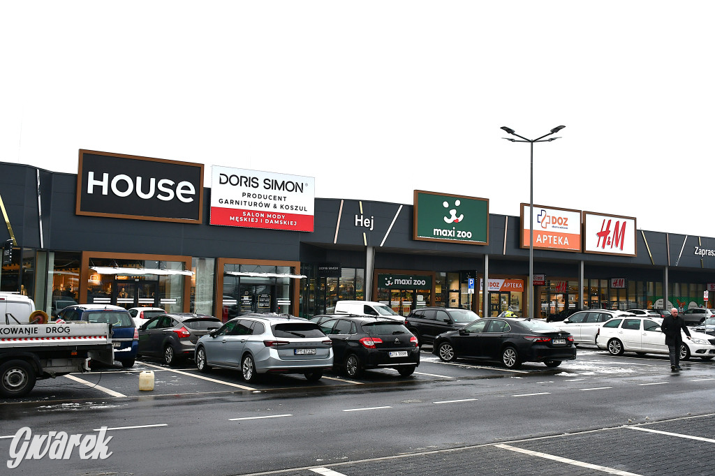 Znane marki, małe emocje. Park S1 zaskoczył frekwencją