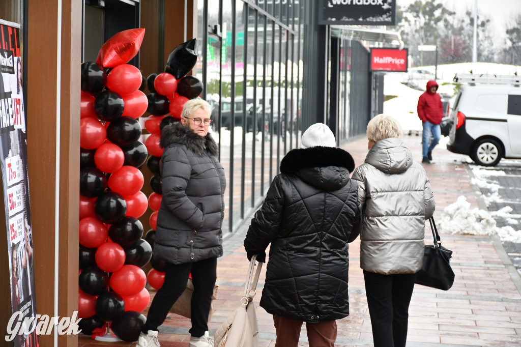 Znane marki, małe emocje. Park S1 zaskoczył frekwencją