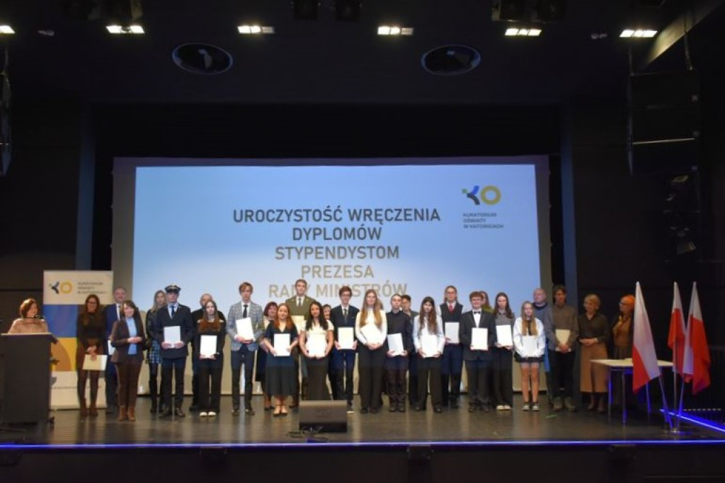 Wręczono stypendia Prezesa Rady Ministrów [FOTO]