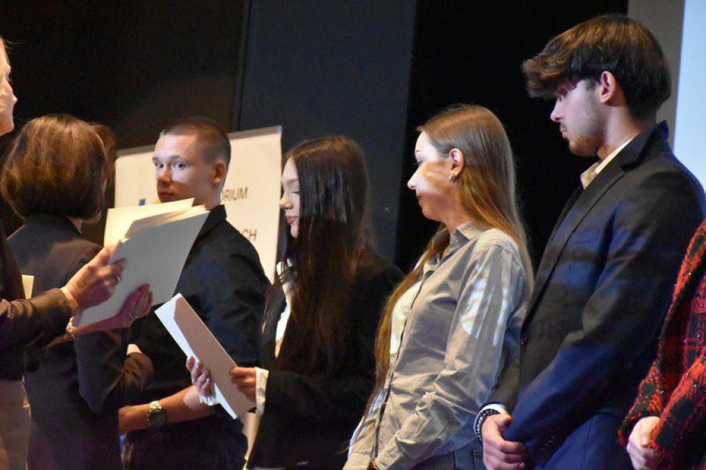 Wręczono stypendia Prezesa Rady Ministrów [FOTO]