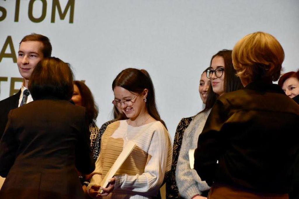 Wręczono stypendia Prezesa Rady Ministrów [FOTO]