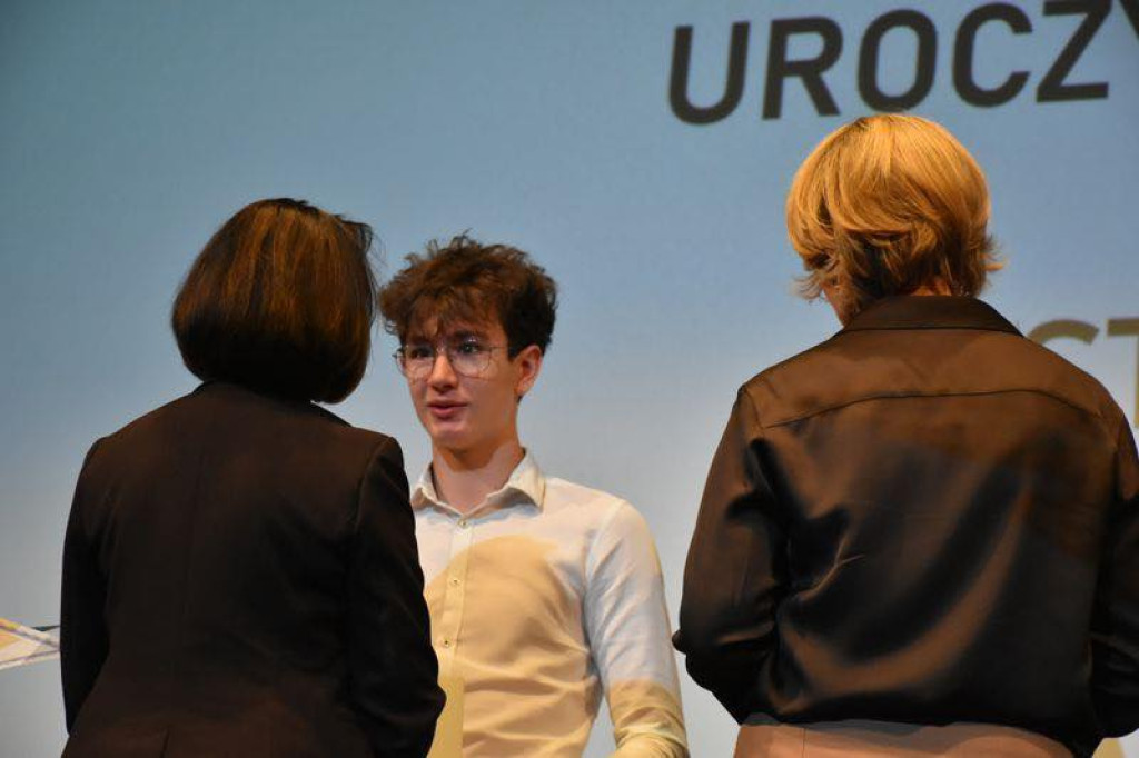 Wręczono stypendia Prezesa Rady Ministrów [FOTO]