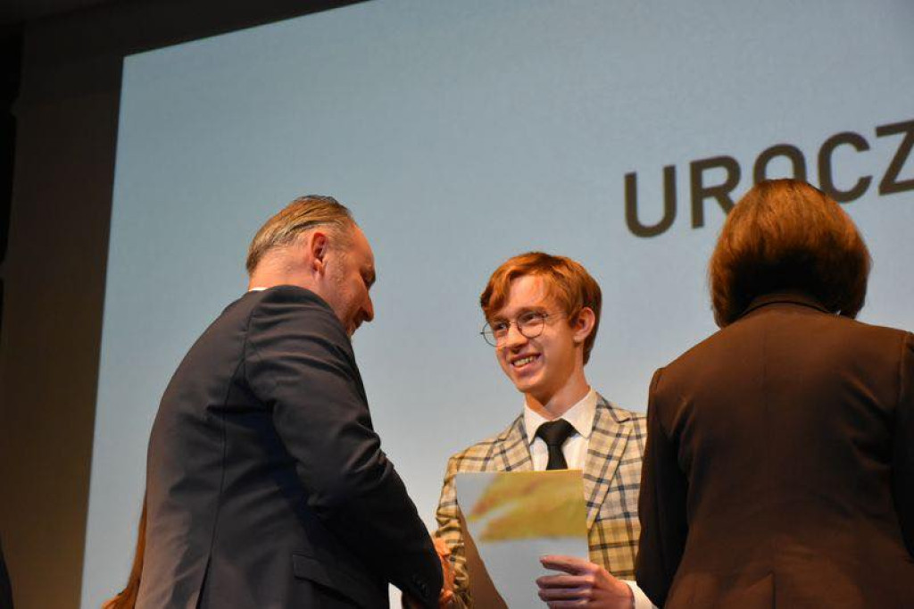 Wręczono stypendia Prezesa Rady Ministrów [FOTO]