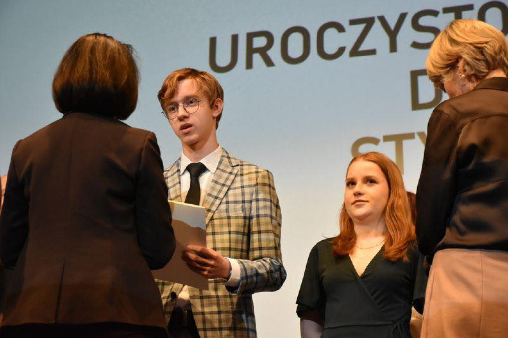 Wręczono stypendia Prezesa Rady Ministrów [FOTO]