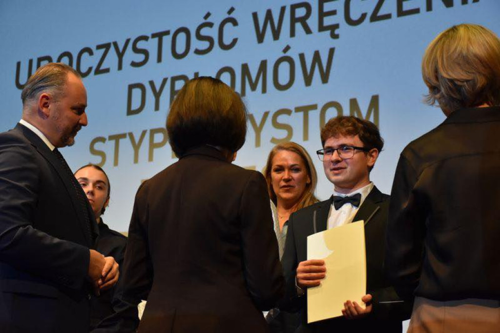 Wręczono stypendia Prezesa Rady Ministrów [FOTO]