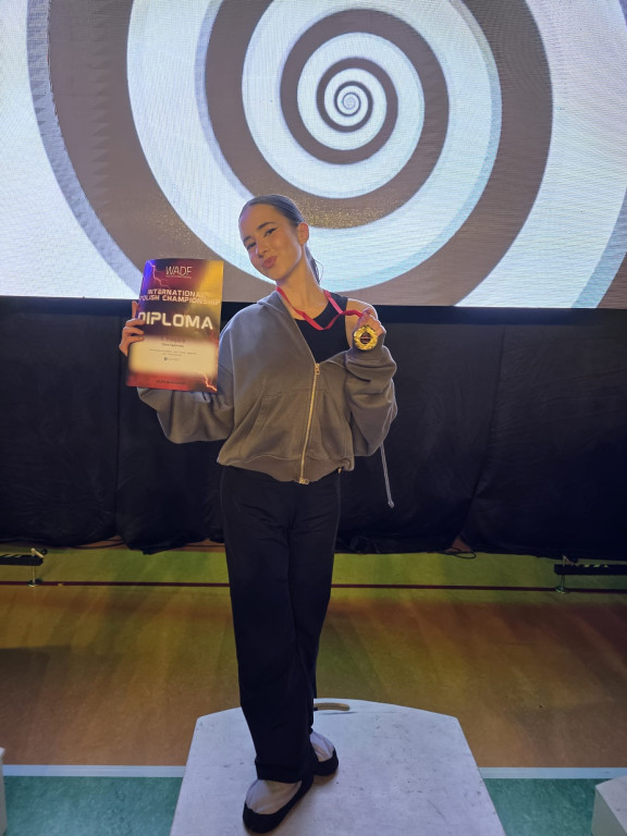 Tarnowskie Góry, Kraków. Sukces tancerek z Tess