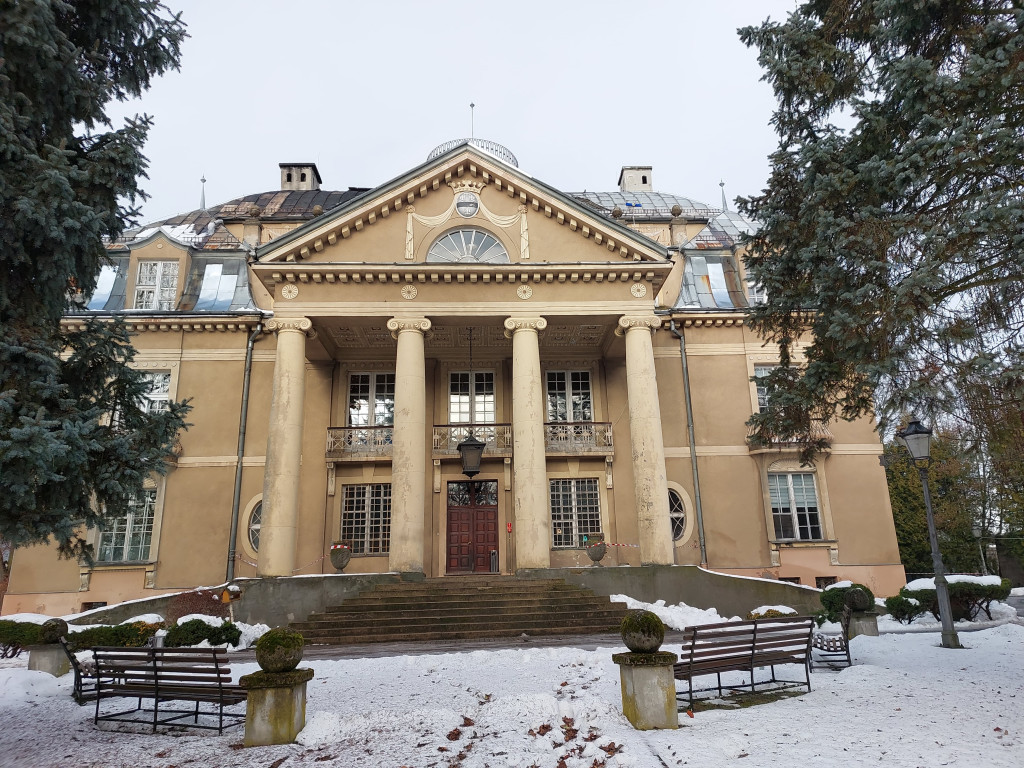 Pałac Baildonów na sprzedaż. Cenę obniżono