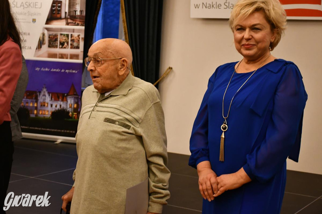 Urodziny członków UTW. Seniorzy świętowali w pałacu