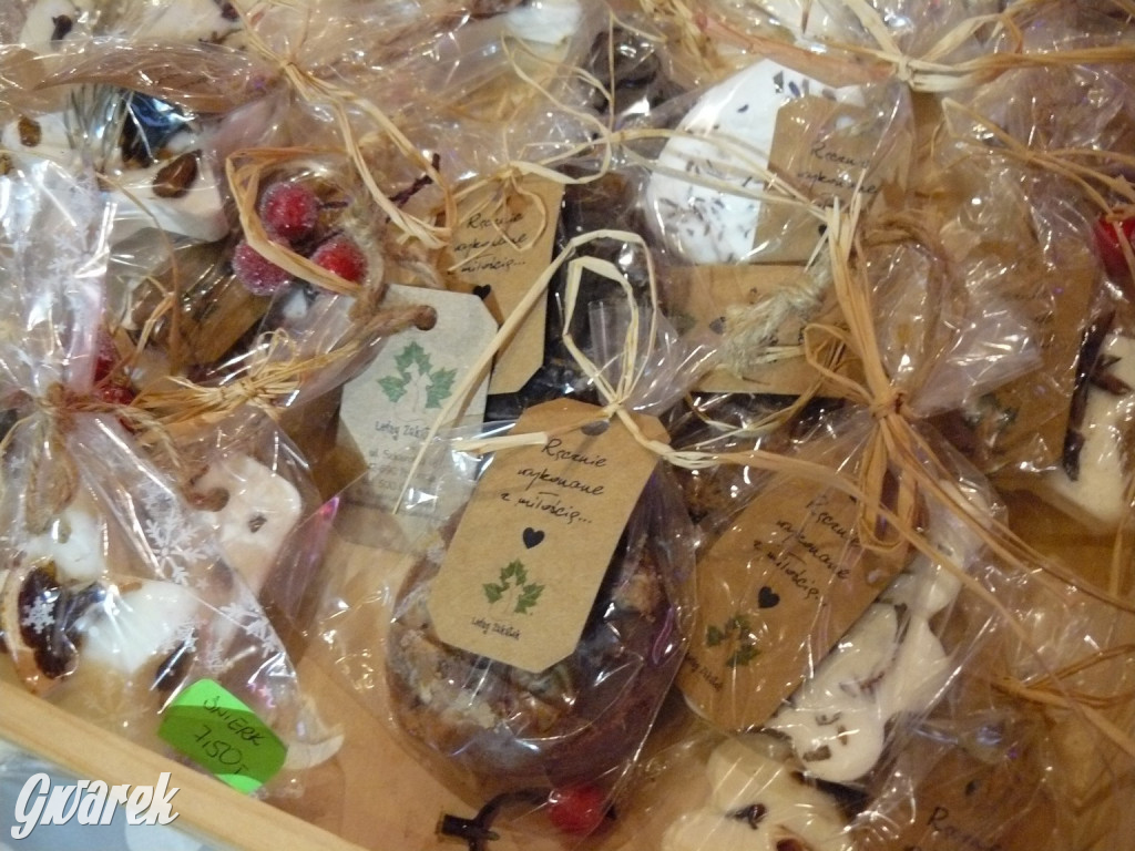 Kameralnie, z alpakami. Połomski jarmark