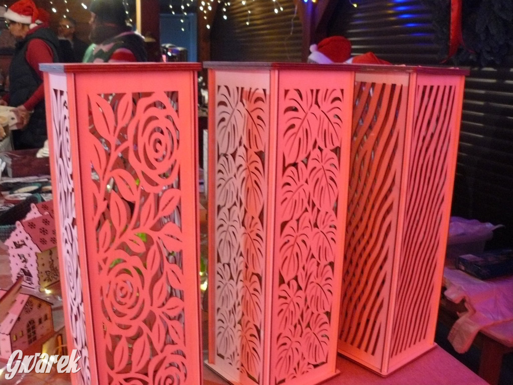 Kameralnie, z alpakami. Połomski jarmark